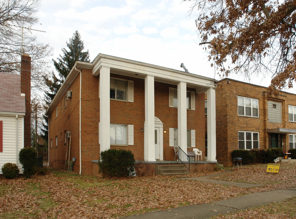 1330 Huntington Ave in Huntington, WV - Building Photo