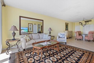 3450 S Ocean Blvd, Unit 812 in Palm Beach, FL - Building Photo - Building Photo