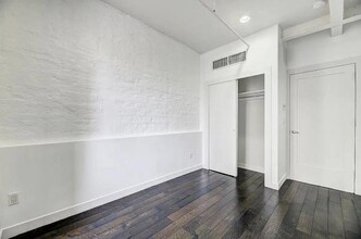 63 Spring St in New York, NY - Building Photo - Building Photo