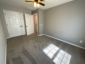 618 Easton Dr in Webb City, MO - Building Photo - Building Photo