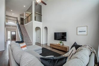 7606 Cottonwood Falls Dr in Spring, TX - Building Photo - Building Photo