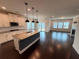 178 Redcroft Dr in Greer, SC - Building Photo