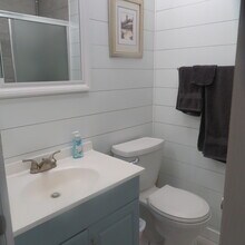 7270 Huntsmen Cir, Unit C in Anchorage, AK - Building Photo - Building Photo