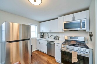 243 East St, Unit 3 in Boston, MA - Building Photo - Building Photo