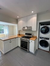 230 N California Ave in Palo Alto, CA - Building Photo - Building Photo