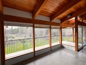 1425 Benzon Crescent in Parksville, BC - Building Photo - Building Photo