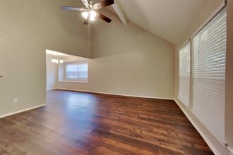 4826 Pecan Grove Dr in Pearland, TX - Building Photo - Building Photo