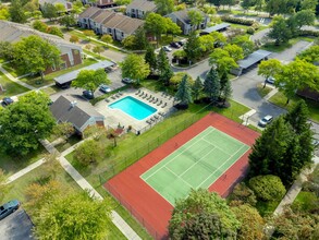 Park Lane Apartments in Southfield, MI - Building Photo - Building Photo