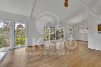 6343 Girvin Dr in Oakland, CA - Building Photo - Building Photo
