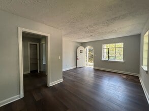 1406 Briarcliff Dr in Fayetteville, NC - Building Photo - Building Photo