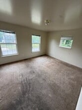 1526 Garland St in Flint, MI - Building Photo - Building Photo