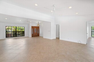 21155 Shady Vista Ln in Boca Raton, FL - Foto de edificio - Building Photo