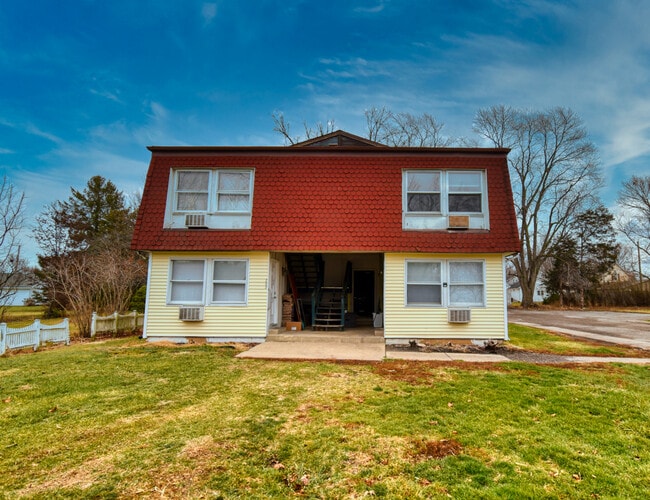 property at 203 S Maple St