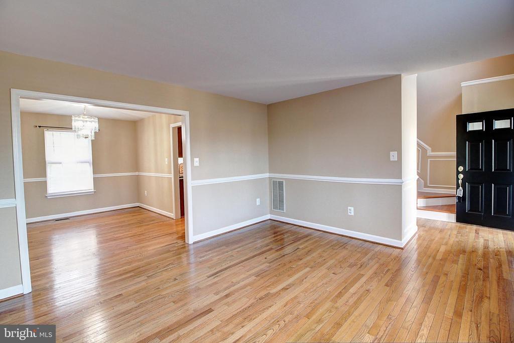 5714 Mill Run Pl in Frederick, MD - Building Photo