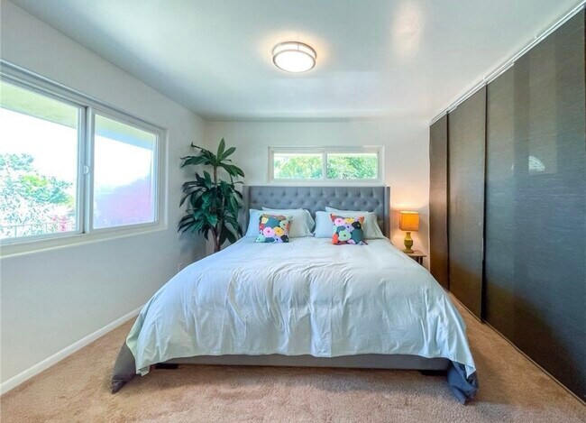 property at 11611 Tulane Ave