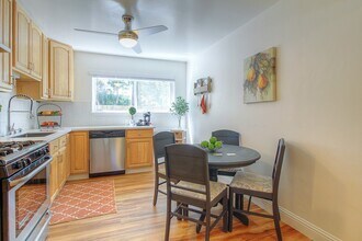 871 Sonoma Ave in Santa Rosa, CA - Building Photo - Building Photo