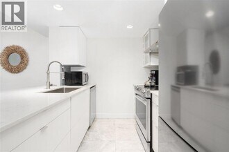 888 Hamilton St in Vancouver, BC - Building Photo - Building Photo