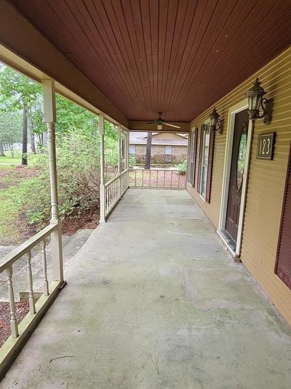 123 Pinehurst Dr in Sour Lake, TX - Building Photo - Building Photo