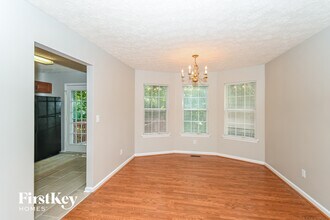 1651 Sloping Tree Way in Lithia Springs, GA - Building Photo - Building Photo