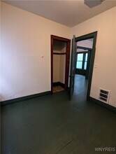 67 Barton St in Buffalo, NY - Building Photo - Building Photo