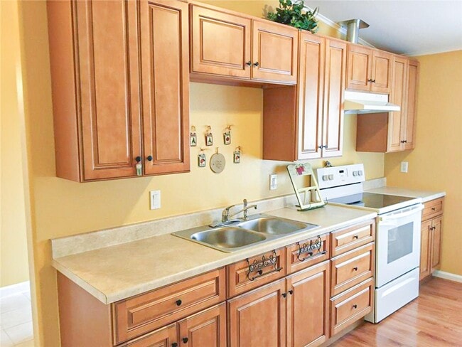 property at 3118 Trail Loop S