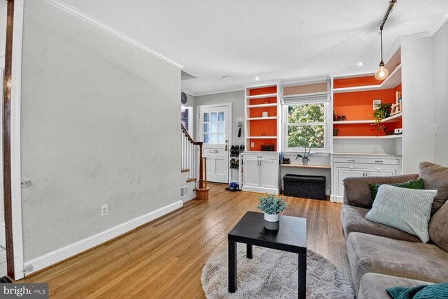 10021 Tenbrook Dr in Silver Spring, MD - Building Photo - Building Photo