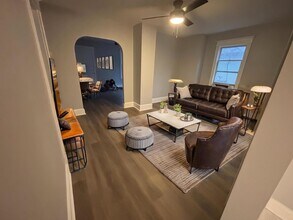 956 Chestnut St, Unit #1 in Deerfield, IL - Building Photo - Building Photo