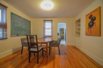 216 Norfolk St, Unit A in Cambridge, MA - Building Photo - Building Photo