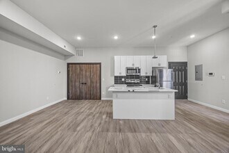 405 N Simpson St in Philadelphia, PA - Building Photo - Building Photo