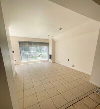 29518 Joy Rd in Livonia, MI - Building Photo - Building Photo