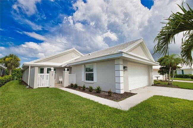 property at 782 Harrington Lake Dr N