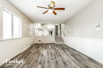 855 Lost Creek Cir in Stone Mountain, GA - Building Photo - Building Photo