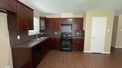 8114 Record St in Houston, TX - Building Photo - Building Photo