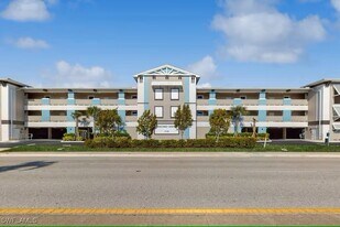 5126 Coronado Pkwy in Cape Coral, FL - Building Photo