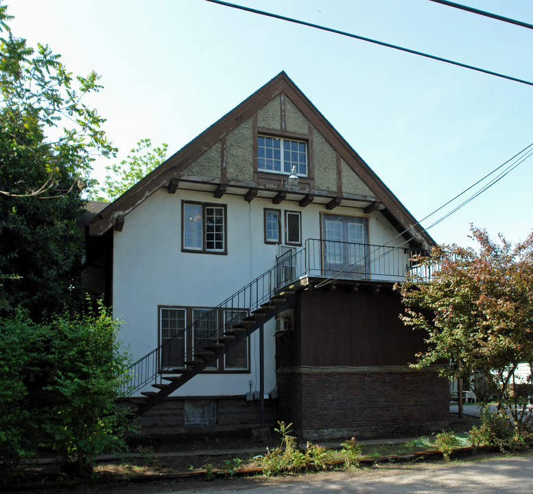 564 Lincoln St in Eugene, OR - Building Photo