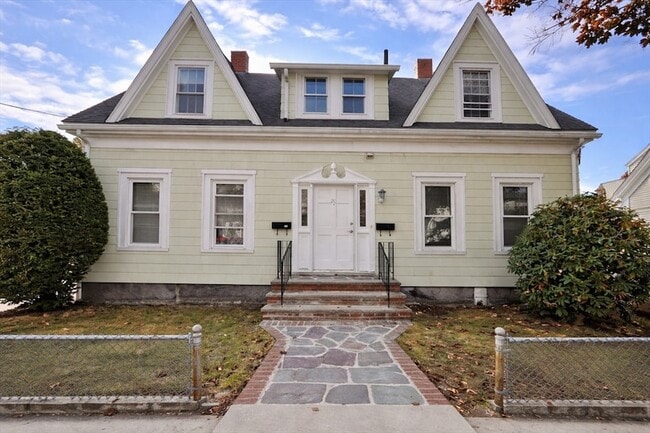 property at 20 Quincy St