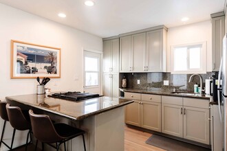 424 29th St in Hermosa Beach, CA - Building Photo - Building Photo