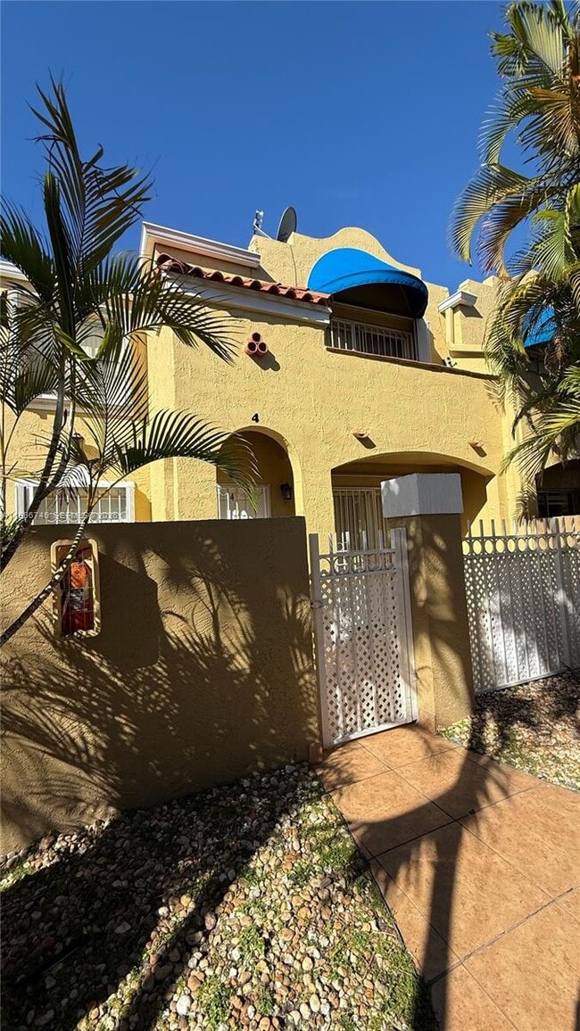 375 NW 85th Pl in Miami, FL - Building Photo - Building Photo