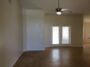 7691 Canterbury Cir in Lakeland, FL - Foto de edificio - Building Photo