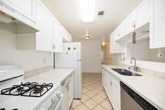 5315 Cherie Crest Ct in Houston, TX - Building Photo - Building Photo