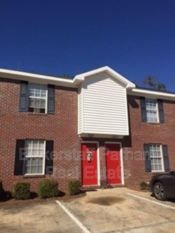 property at 5247 Crystal Ct