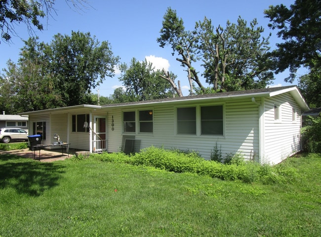 property at 1300 SW Argyll St