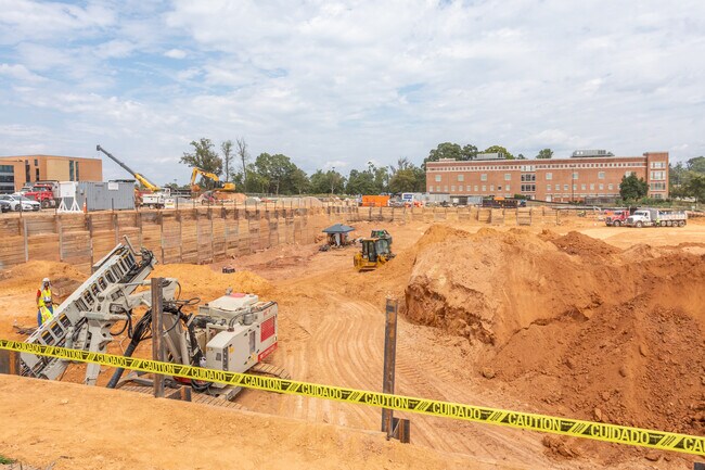 The Oak in Falls Church, VA - Building Photo - Building Photo