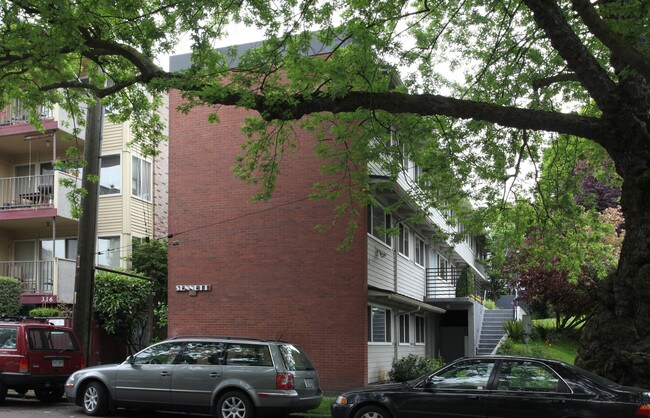 The Sennett Apartments in Seattle, WA - Foto de edificio - Building Photo