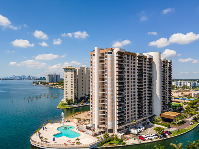 Cricket Club Condominium in Miami, FL - Building Photo - Building Photo