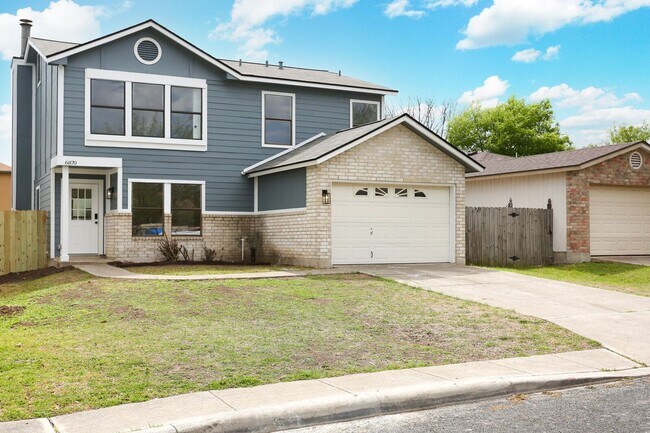 6870 Flaming Ridge Dr in Converse, TX - Building Photo - Building Photo