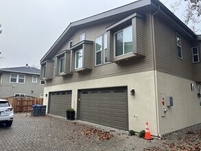 335 Russell Blvd in Davis, CA - Building Photo - Building Photo