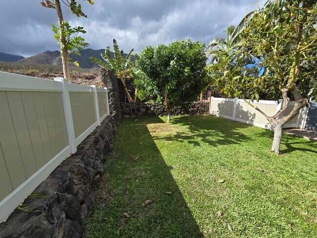 151 Mo'olu Cir in Wailuku, HI - Foto de edificio - Building Photo