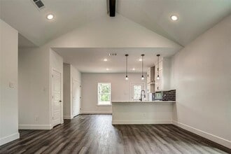 2513 Quail Run Trail in Granbury, TX - Building Photo - Building Photo