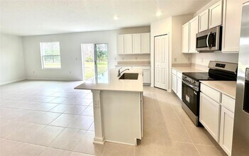 1231 Belle Isle Ln in Daytona Beach, FL - Building Photo - Building Photo